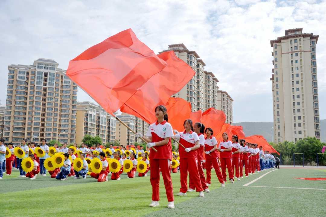 【讲习所·中国与世界】全球从这组数据中感受中国超大规模市场、韧性强、长期前景……